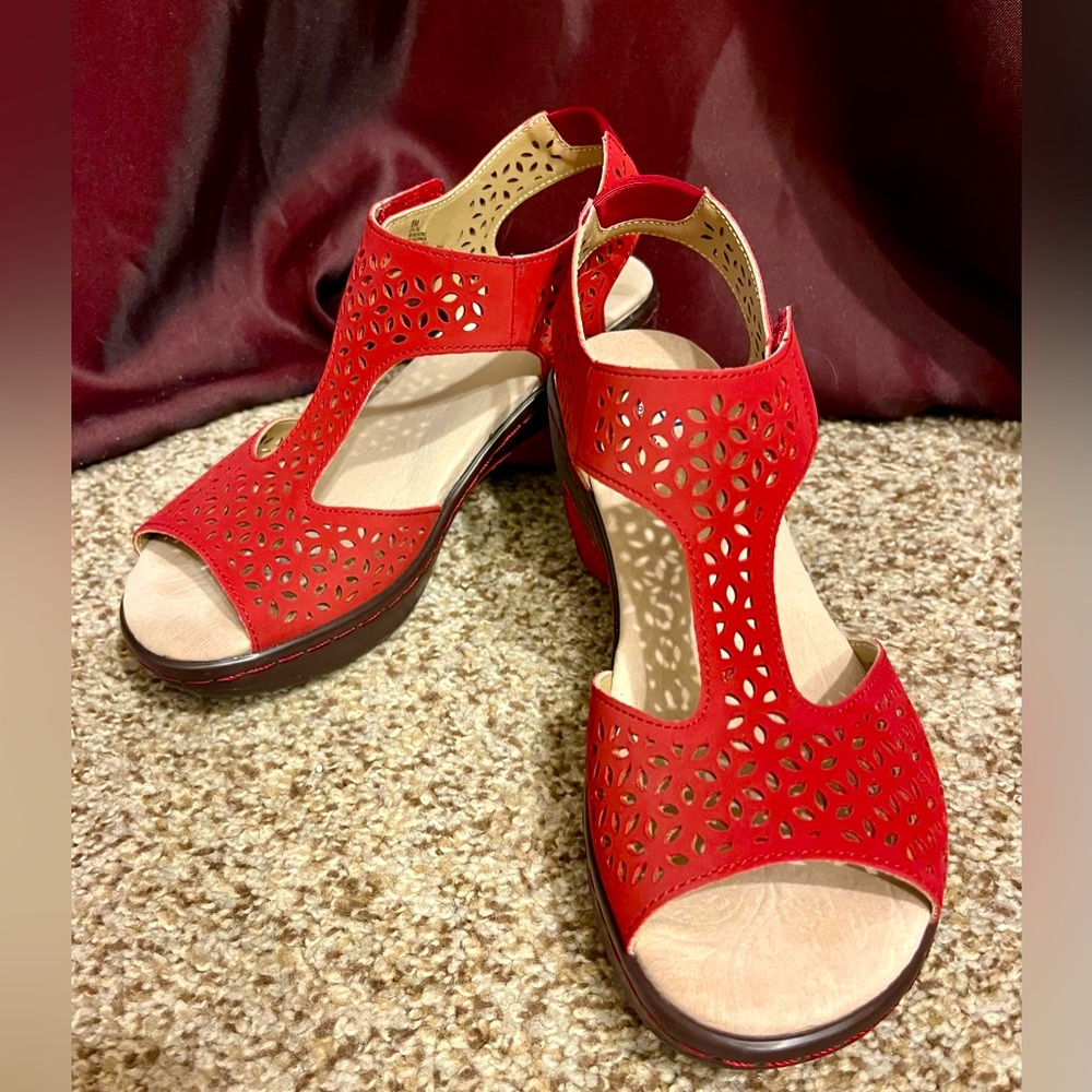 JBU by Jambu Red Chloe Sandal